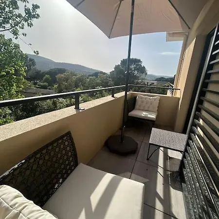 Clos D'alice 3 By Avecoeur Sainte-Maxime