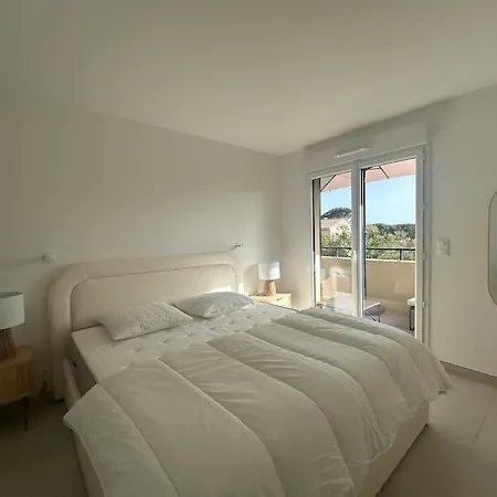 Clos D'alice 3 By Avecoeur