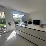 Clos D'alice 3 By Avecoeur Apartment