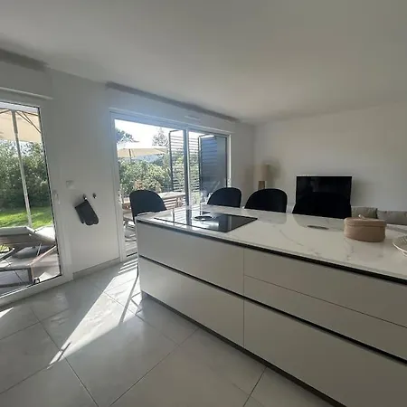 Clos D'alice 3 Apartment