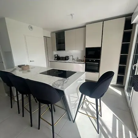 Clos D'alice 3 Apartment *